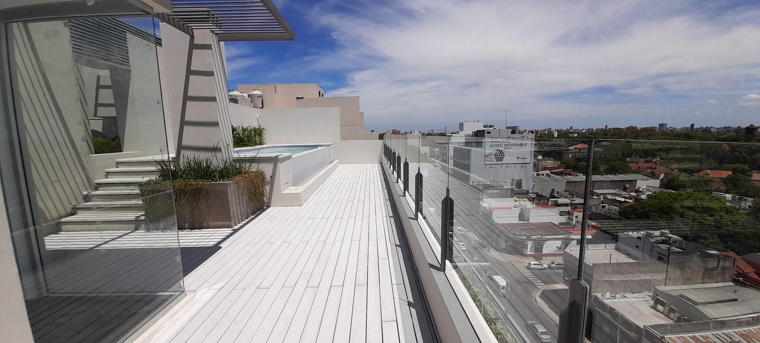 Moderno monoambiente y medio a estrenar con balcón