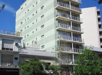Departamento 1 amb divisible con balcón – Edificio con amenities