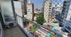 Monoambiente divisible con balcón – Actualmente dividido con 2 dormitorios