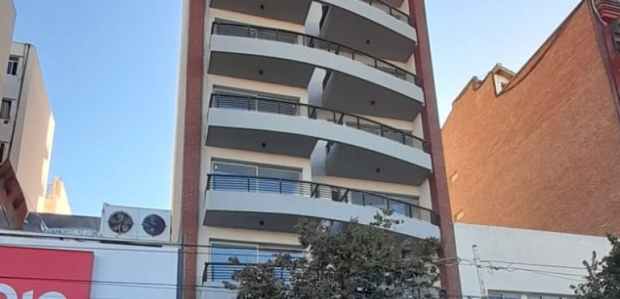 Departamento 2 amb a estrenar con balcón – Edificio con amenities